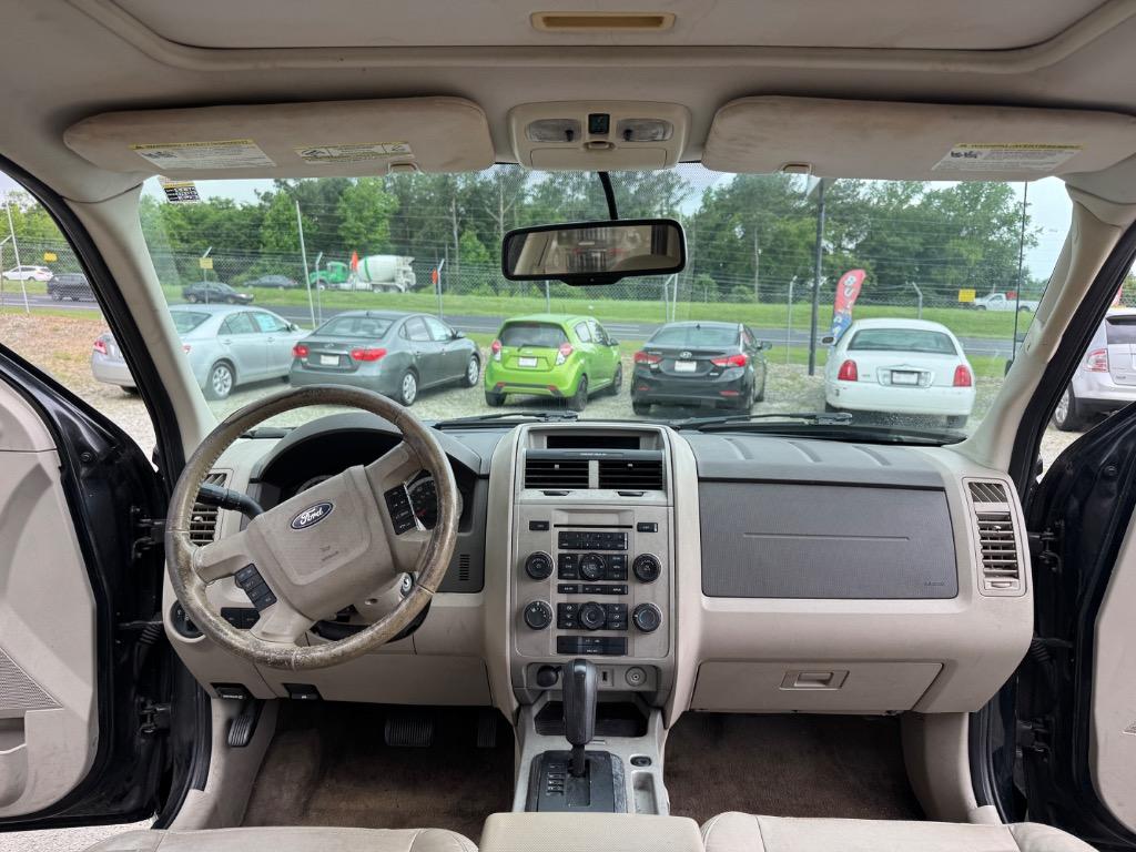 2010 Ford Escape XLT - Photo 9